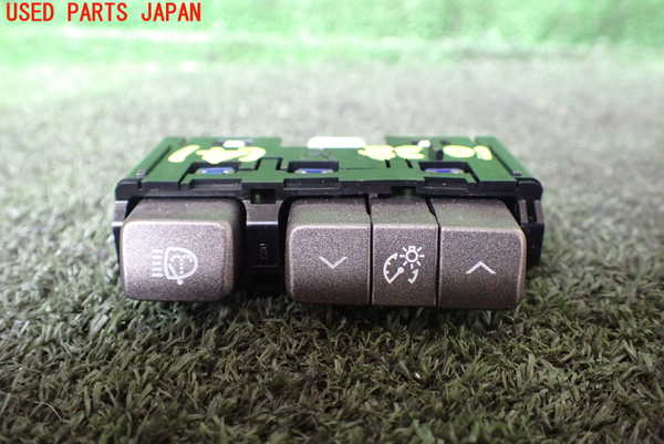 1UPJ-10386309]レクサス・LS600hL(UVF46)スイッチ4 (ヘッドランプウォッシャー メーター照度調整) 中古_m0001.jpg