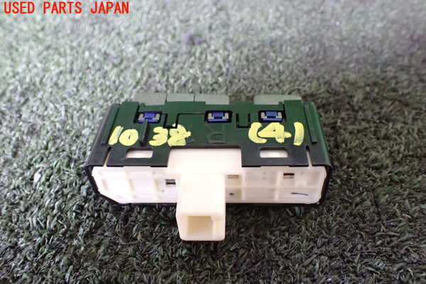 1UPJ-10386309]レクサス・LS600hL(UVF46)スイッチ4 (ヘッドランプウォッシャー メーター照度調整) 中古_m0002.jpg