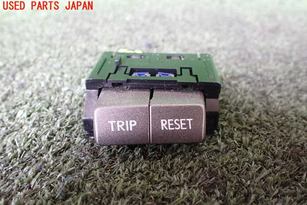 1UPJ-10386311]レクサス・LS600hL(UVF46)スイッチ6 (TRIP　RESET) 中古_m0001.jpg