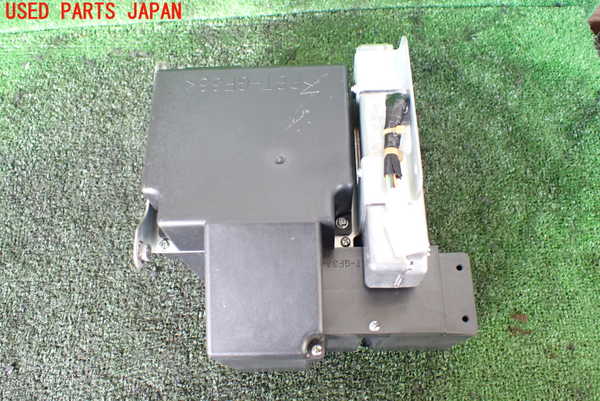 1UPJ-10386153]レクサス・LS600hL(UVF46)コンピューター8 中古_m0003.jpg