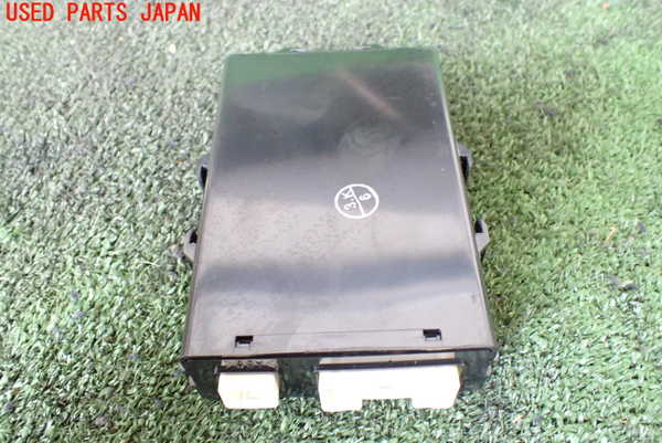 1UPJ-10386156]レクサス・LS600hL(UVF46)コンピューター11 (シートベルトコントロール) 中古_m0003.jpg