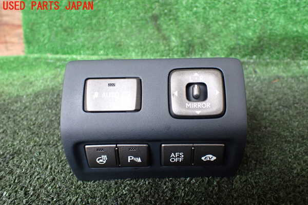 1UPJ-10386280]レクサス・LS600hL(UVF46)ミラースイッチ 中古_m0001.jpg