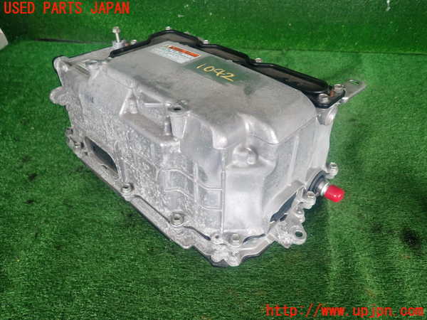 2UPJ-10426916]レクサス・CT200h(ZWA10)インバーターコンバーター 中古_m0001.jpg