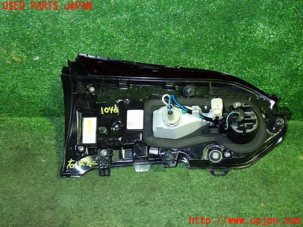 1UPJ-10461550]RAV4(MXAA54)右リアフィニッシャー 中古_m0002.jpg