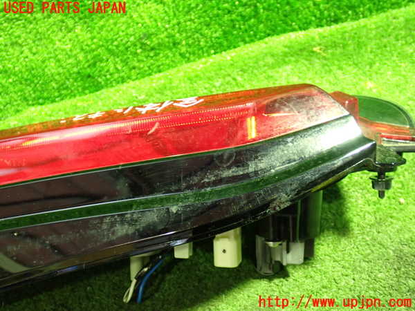 1UPJ-10461550]RAV4(MXAA54)右リアフィニッシャー 中古_m0003.jpg