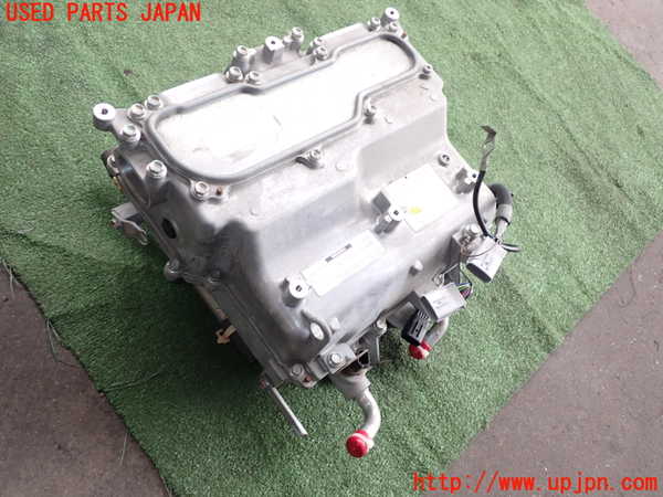 2UPJ-10546916]アウトランダーPHEV(GG2W)インバーターコンバーター 中古_m0001.jpg