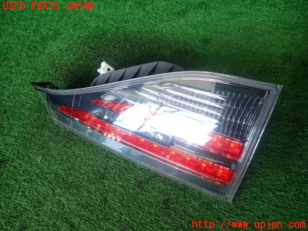 2UPJ-10551550]レクサス・CT200h(ZWA10)右リアフィニッシャー 中古_m0001.jpg