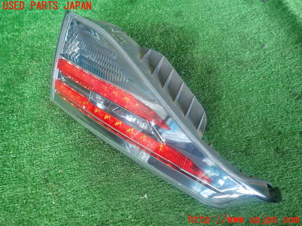 2UPJ-10551552]レクサス・CT200h(ZWA10)左リアフィニッシャー 中古_m0001.jpg