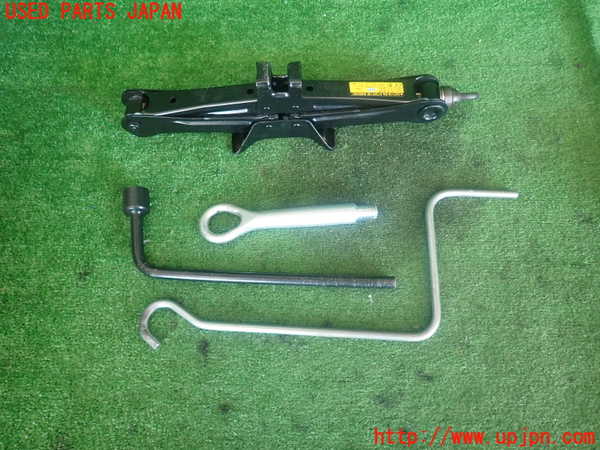 2UPJ-10557805]レクサス・CT200h(ZWA10)車載工具 中古_m0001.jpg