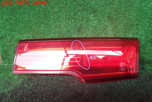 1UPJ-10581550]エルグランド E52系(PNE52)右リアフィニッシャー 中古_m0001.jpg