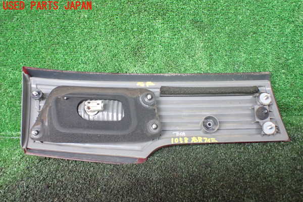 1UPJ-10581550]エルグランド E52系(PNE52)右リアフィニッシャー 中古_m0003.jpg
