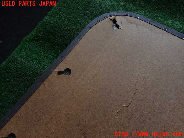 2UPJ-10651578]ランクル80系(FZJ80G)バックドア内張り 中古_m0003.jpg