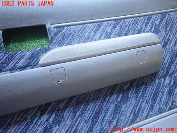 2UPJ-10741234]ランクルプラド(KZJ78W)右前ドア内張り 中古_m0003.jpg