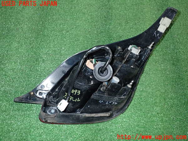 2UPJ-10931536]ソアラ(UZZ40)左テールランプ 中古_m0003.jpg