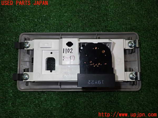 2UPJ-11026306]NV350 キャラバン バン(VR2E26)スイッチ1 (リア