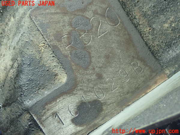 2UPJ-11252010]スカイライン(HR33)エンジン RB20E (始動未テスト) (軽走行未テスト) 中古_m0003.jpg