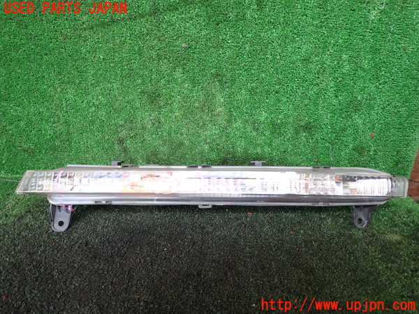 1UPJ-11301152]アウディ・Q7(4LBHKS)左コーナーランプ 中古_m0001.jpg
