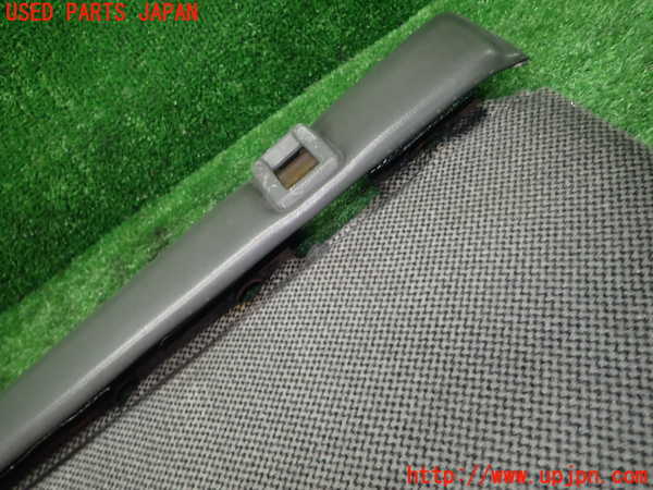 1UPJ-11311234]スカイライン(HR30)右前ドア内張り ジャンク_m0003.jpg
