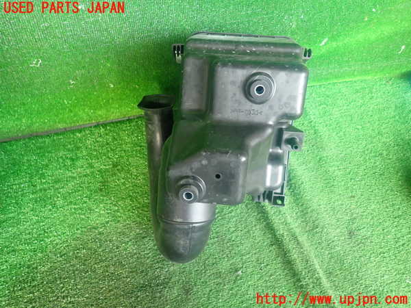 2UPJ-11422560]ヴィッツ(Vitz)(NCP131)エアクリーナーボックス