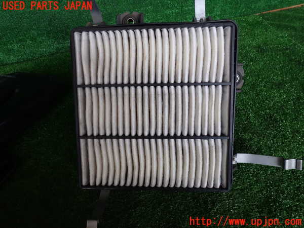 2UPJ-11472560]ランエボ7 GT-A(CT9A)エアクリーナーボックス