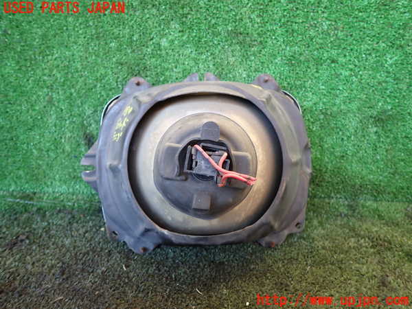 1UPJ-11891130]ランクルプラド(KZJ78W)右ヘッドライト ハロゲン 中古_m0003.jpg
