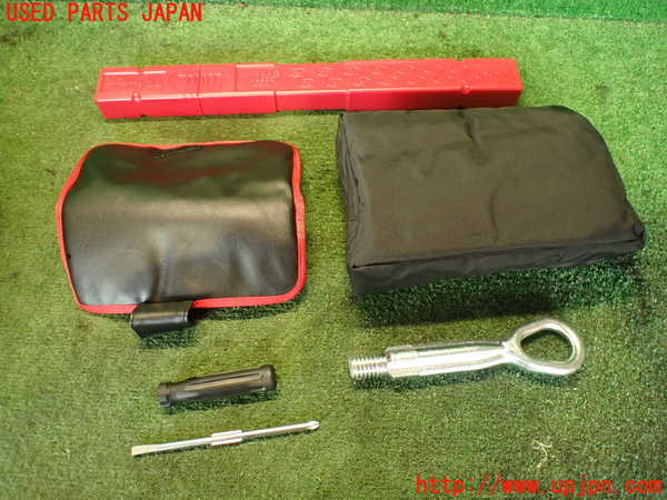 2UPJ-12007805]BMW X3 F25(WX35)車載工具 中古_m0002.jpg