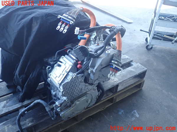 2UPJ-12493010]アウトランダーPHEV(GG3W)ミッション AT 4B12 4WD 中古 軽走行未テスト_m0001.jpg