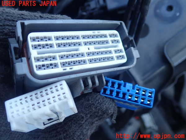 2UPJ-12493010]アウトランダーPHEV(GG3W)ミッション AT 4B12 4WD 中古 軽走行未テスト_m0003.jpg
