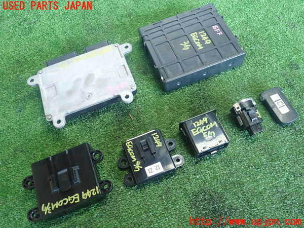 2UPJ-12496110]アウトランダーPHEV(GG3W)エンジンコンピューター