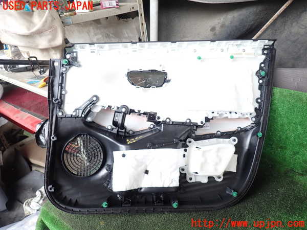 5UPJ-12601264]ZR-V(RZ3)左前ドア内張り 中古 の商品画像