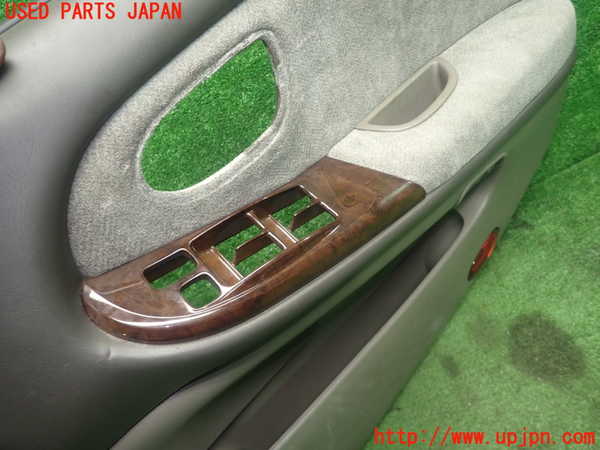 1UPJ-12621234]セフィーロ(PA33)右前ドア内張り 中古_m0002.jpg