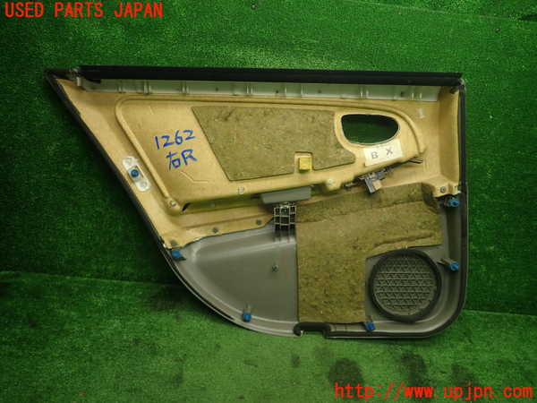 1UPJ-12621294]セフィーロ(PA33)右後ドア内張り 中古_m0005.jpg