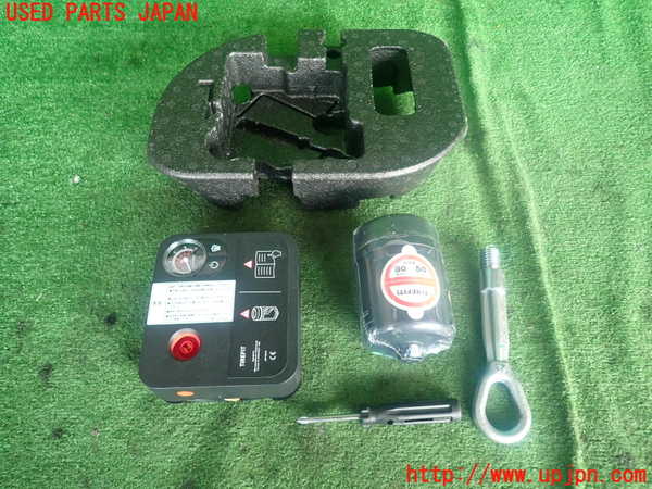 2UPJ-12707805]BMW ミニ(MINI)クーパーD(XT15)(F55)車載工具 中古_m0001.jpg