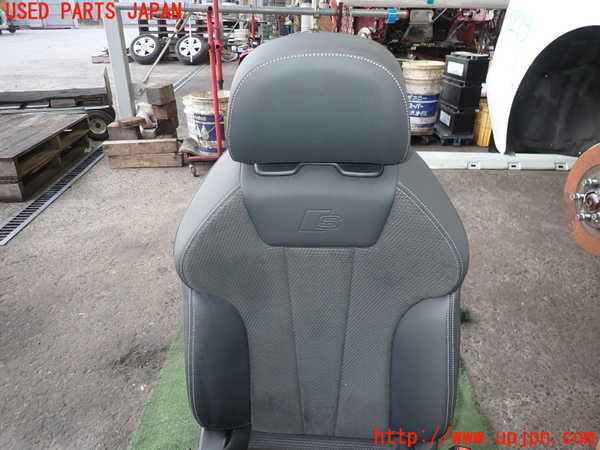 2UPJ-12737035]アウディ・A5 スポーツバック(F5DDWL)運転席