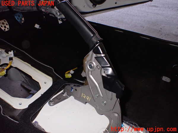 5UPJ-12917550]GR86(BRZ)(ZN8)サイドブレーキレバー 中古 の商品