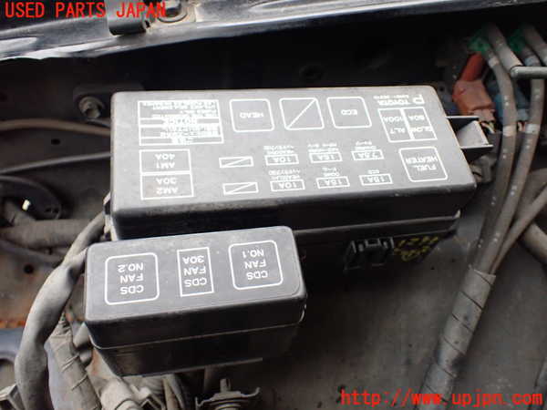 5UPJ-12956741]ハイラックスサーフ N130系 4ドア(KZN130W