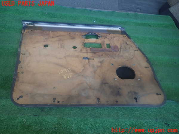 2UPJ-12981234]ランクル60系(HJ60V(改))右前ドア内張り 中古_m0003.jpg