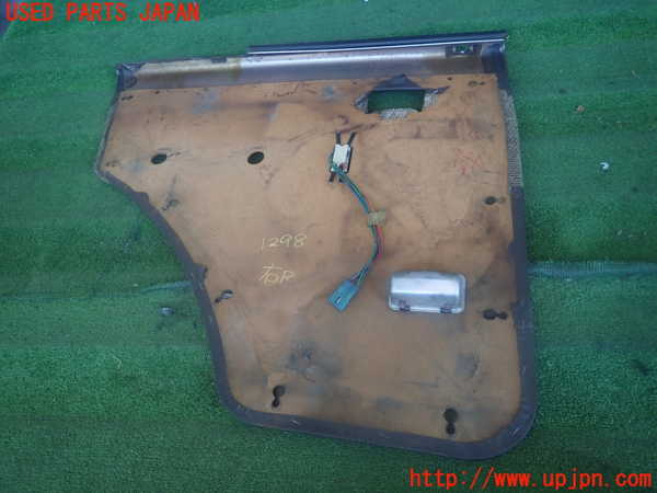 2UPJ-12981294]ランクル60系(HJ60V(改))右後ドア内張り 中古_m0004.jpg