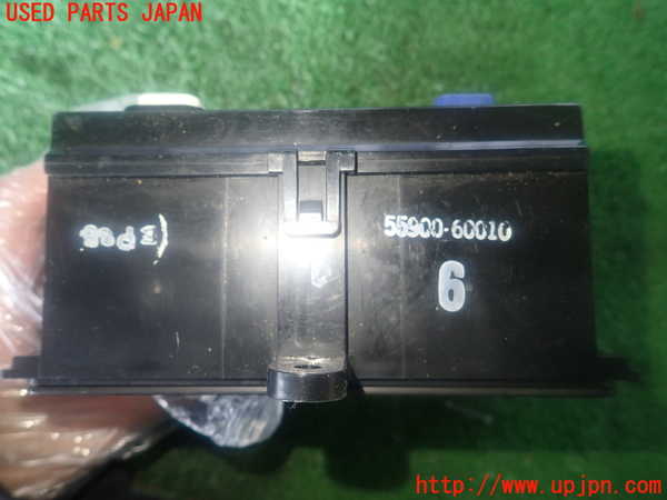 2UPJ-13286066]ランクル80系(FZJ80G)エアコンスイッチ1 中古