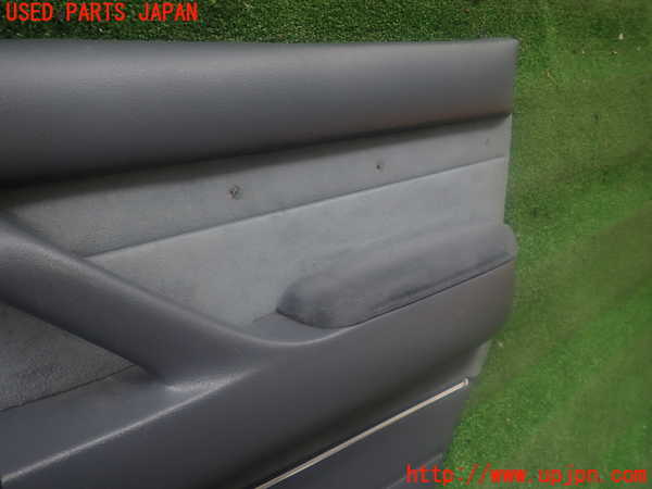 2UPJ-13281294]ランクル80系(FZJ80G)右後ドア内張り 中古_m0003.jpg