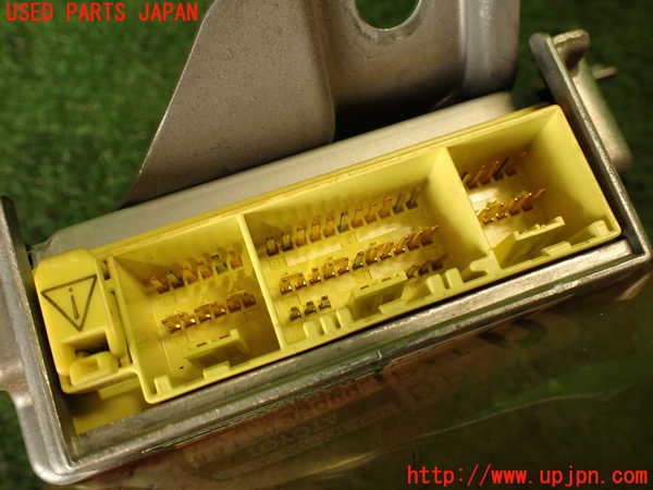 2UPJ-13316145]ハイラックスサーフ(RZN185W)エアバッグコンピューター