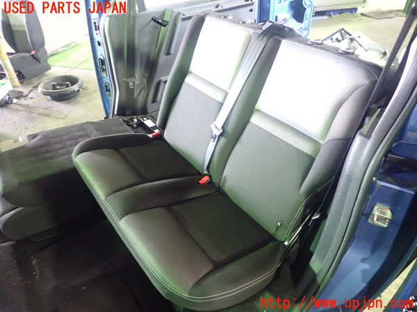 5UPJ-13367385]ルノー・カングー(KWH5F1)リアシート 中古_m0003.jpg