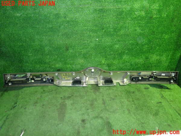 1UPJ-13371559]ノア(ヴォクシー)(ZRR80G)リアフィニッシャー 中古_m0004.jpg