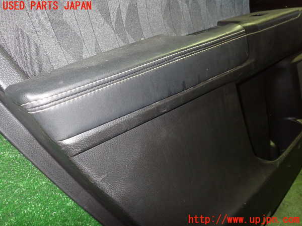 5UPJ-13521264]オデッセイ ハイブリッド(RC4)左前ドア内張り 中古_m0004.jpg