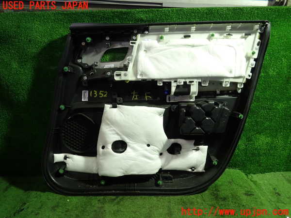 5UPJ-13521264]オデッセイ ハイブリッド(RC4)左前ドア内張り 中古_m0005.jpg