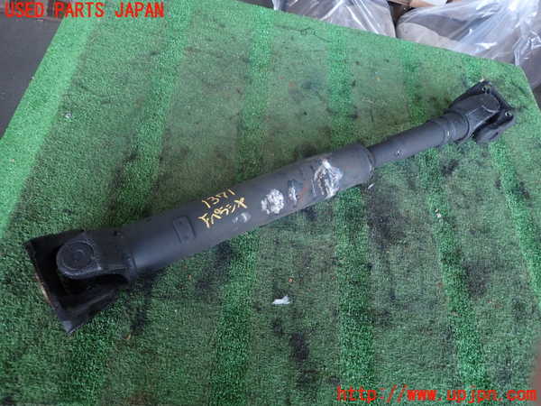 5UPJ-13713401]ランクル60系(HJ61V(改))フロントプロペラシャフト1 【ジャンク品】 中古_m0001.jpg