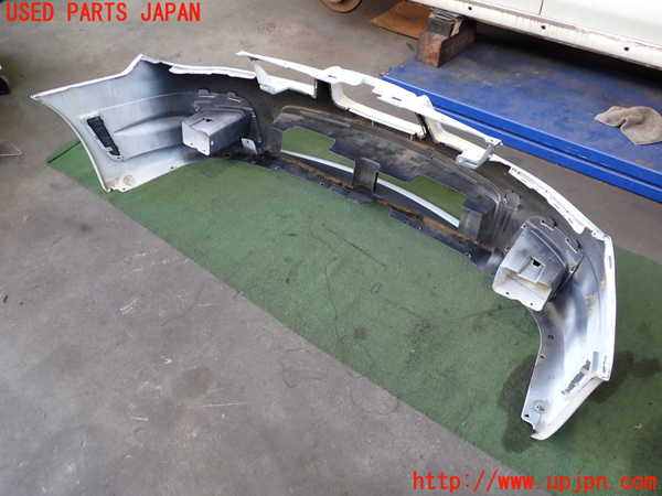 2UPJ-13741010]インプレッサ WRX-STi(GDB)フロントバンパー 【ジャンク