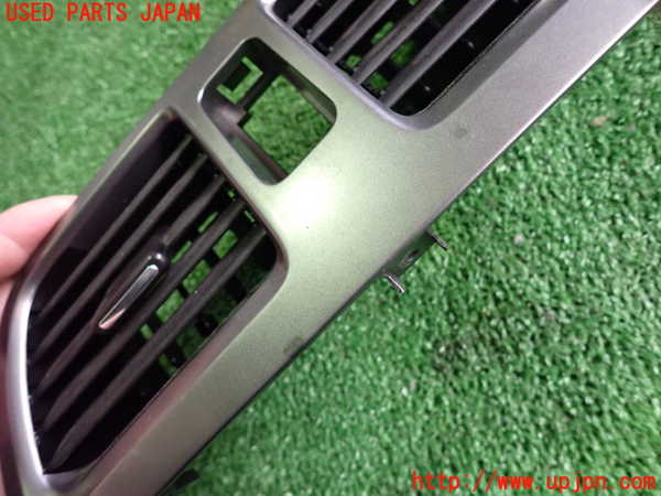 5UPJ-13747526]インプレッサ WRX-STi(GDB)エアコン吹き出し口1（真中） 中古_m0002.jpg