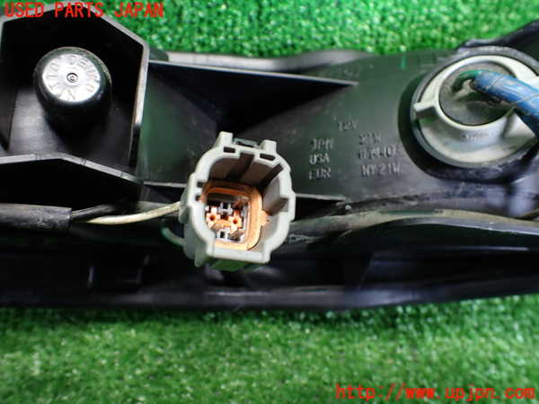 2UPJ-13761156]フェアレディZ(Z33)左リアコーナーランプ 中古_m0004.jpg