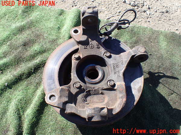 5UPJ-13834295]ハマーH2(型式不明)左フロントナックルハブ 中古_m0002.jpg